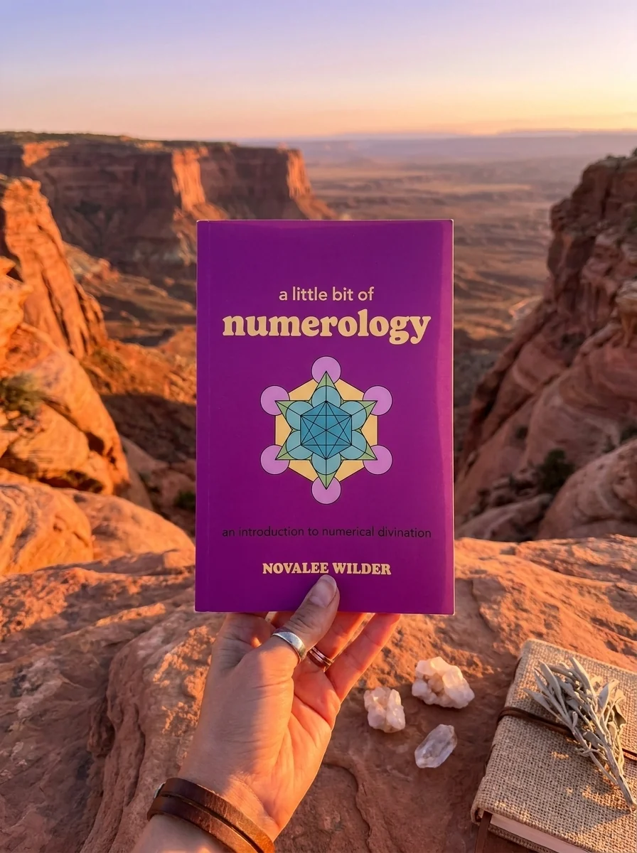 A Little Bit of Numerology: An Introduction to Numerical Divination (Reissue) — photo 2