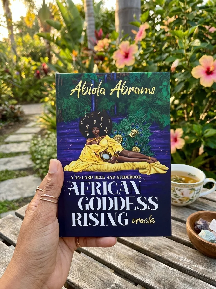 African Goddess Rising Oracle: A 44-Card Deck and Guidebook — photo 2