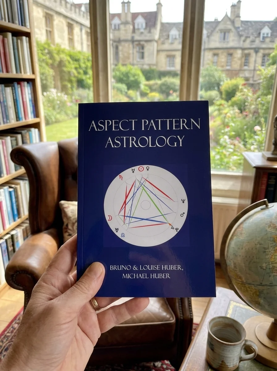 Aspect Pattern Astrology: A New Holistic Horoscope Interpretation Method (Colour Illustrations) — photo 2