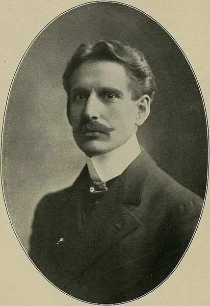 L W de Laurence