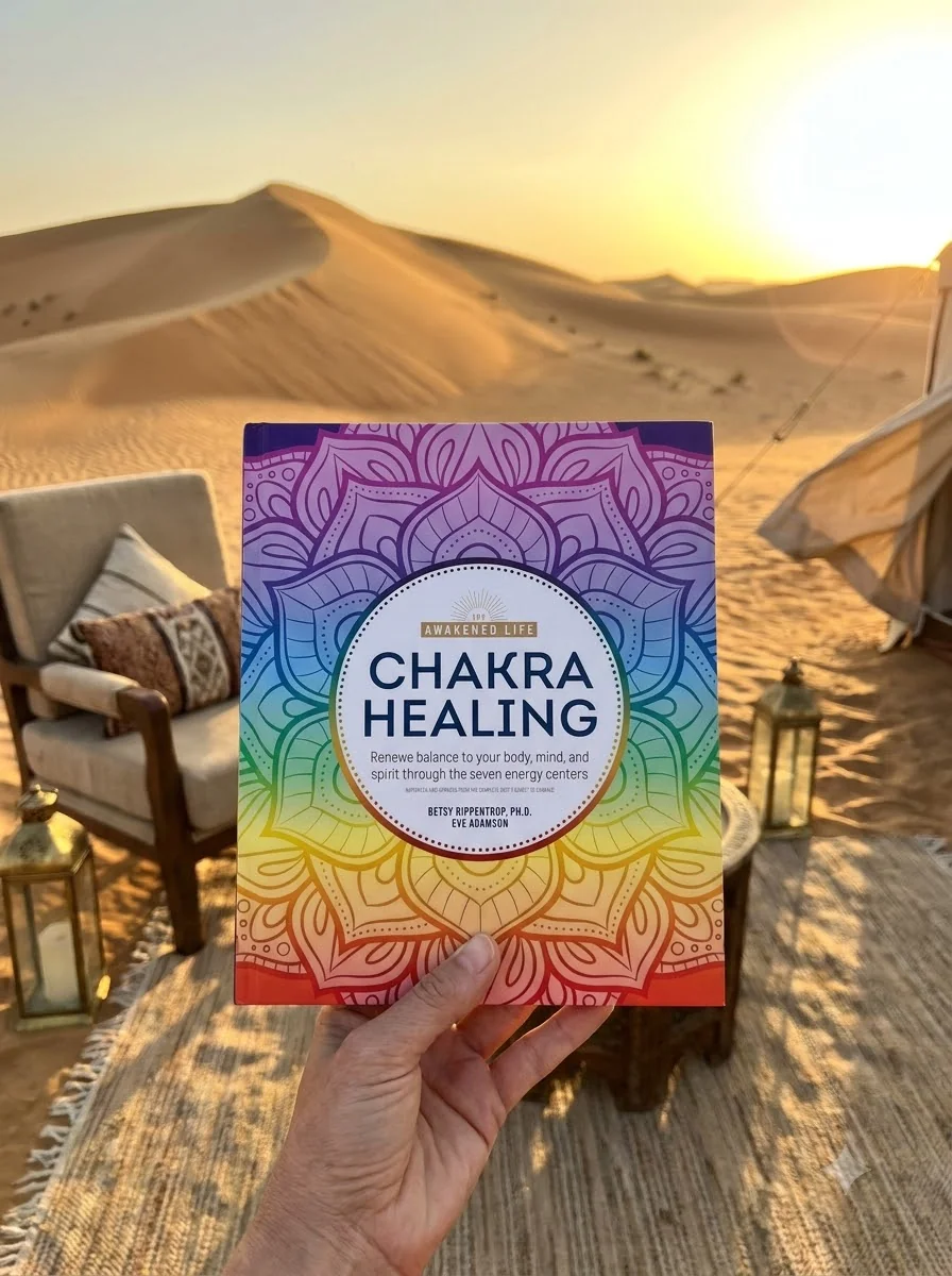 Chakra Healing: Renew Your Life Force with the Chakras' Seven Energy Centers (Repackaging of the Complete Idiot's Guide to Chakras) Rippentrop, Betsy — photo 2
