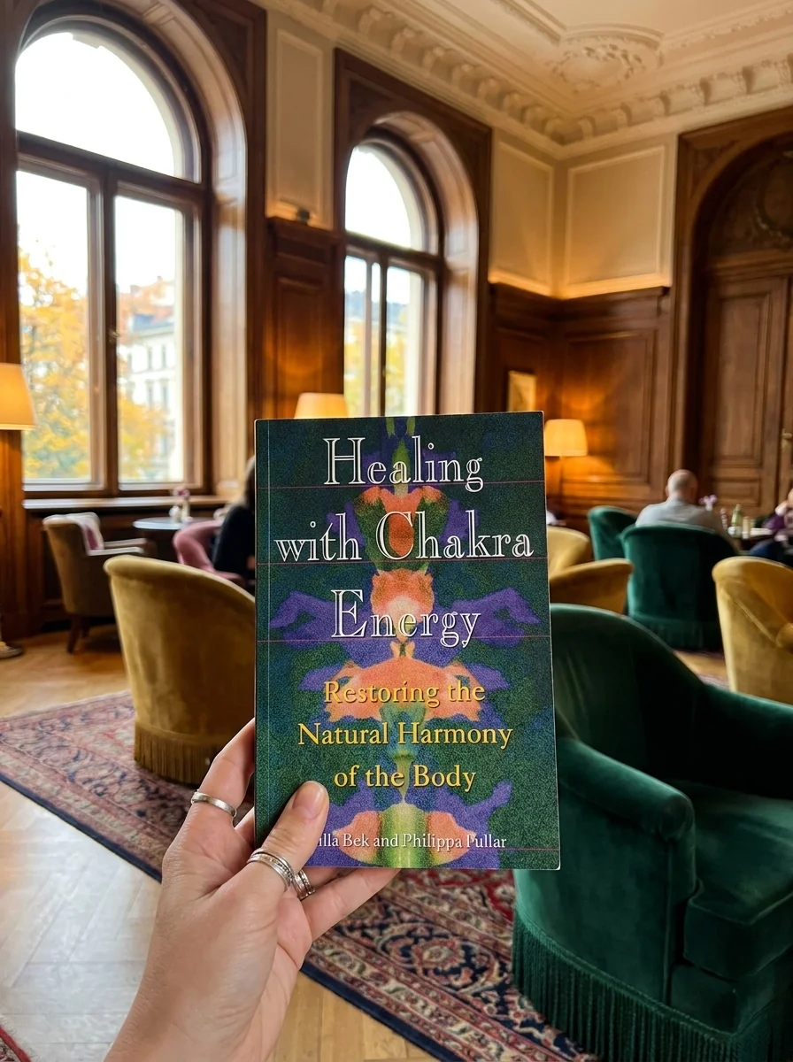 Healing with Chakra Energy: Restoring the Natural Harmony of the Body (Original) — photo 2