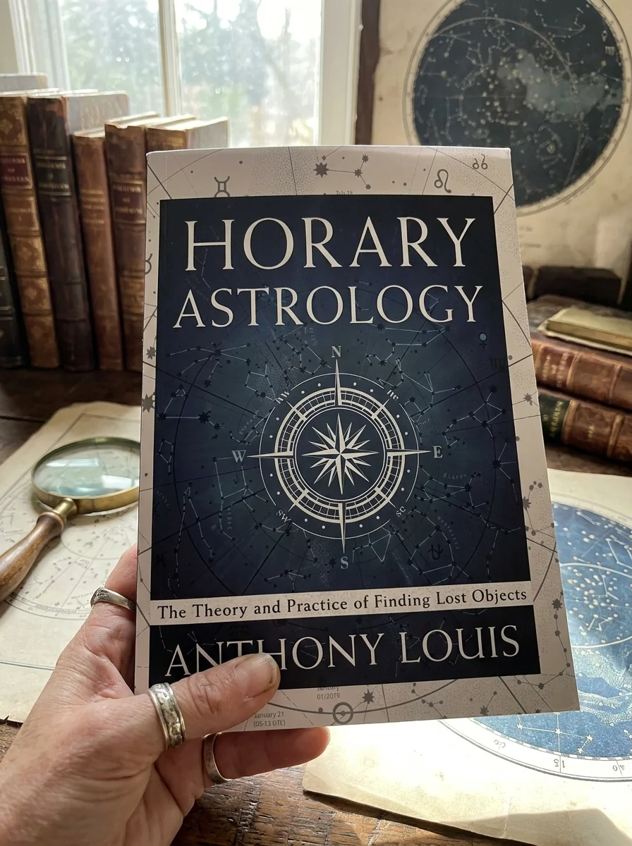 Horary Astrology: The Theory and Practice of Finding Lost Objects — photo 2