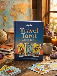 Lonely Planet Travel Tarot: Beautiful 78 Card Deck & Guidebook Connect to Your Experiences on a Deeper Level Inspire a Journey of Self Discovery & Min — photo 1