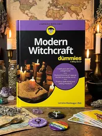 Modern Witchcraft for Dummies — photo 1