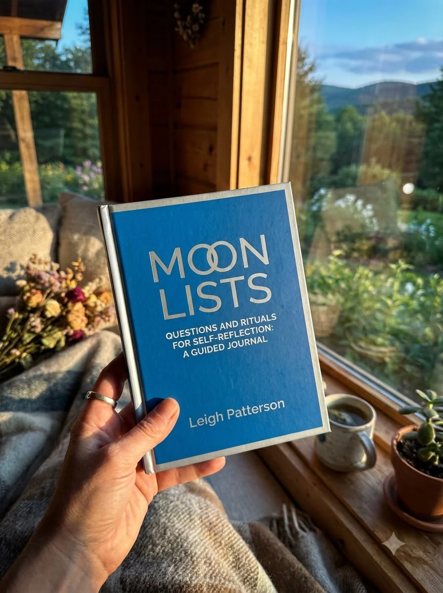 Moon Lists: Questions and Rituals for Self-Reflection: A Guided Journal — photo 2