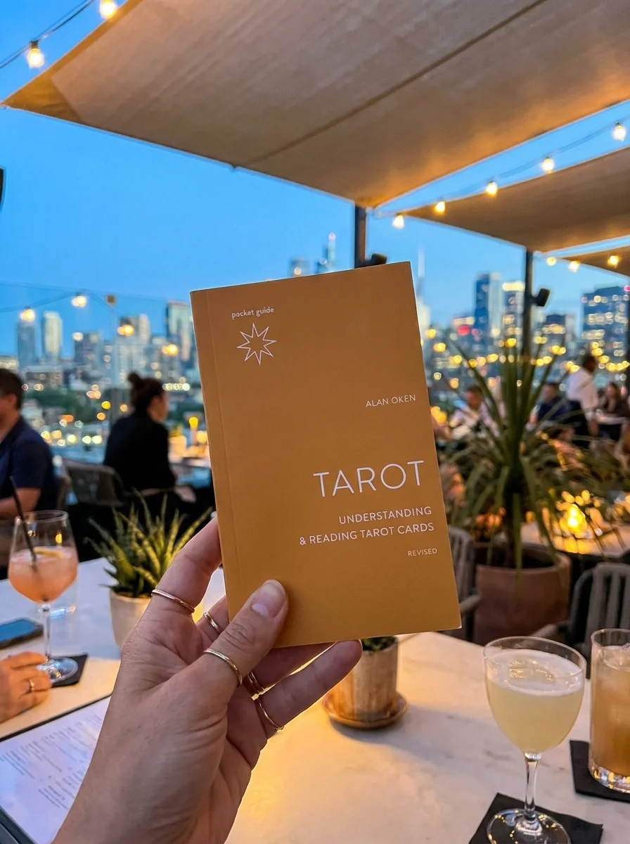 Pocket Guide to the Tarot, Revised: Understanding and Reading Tarot Cards Oken, Alan — photo 2
