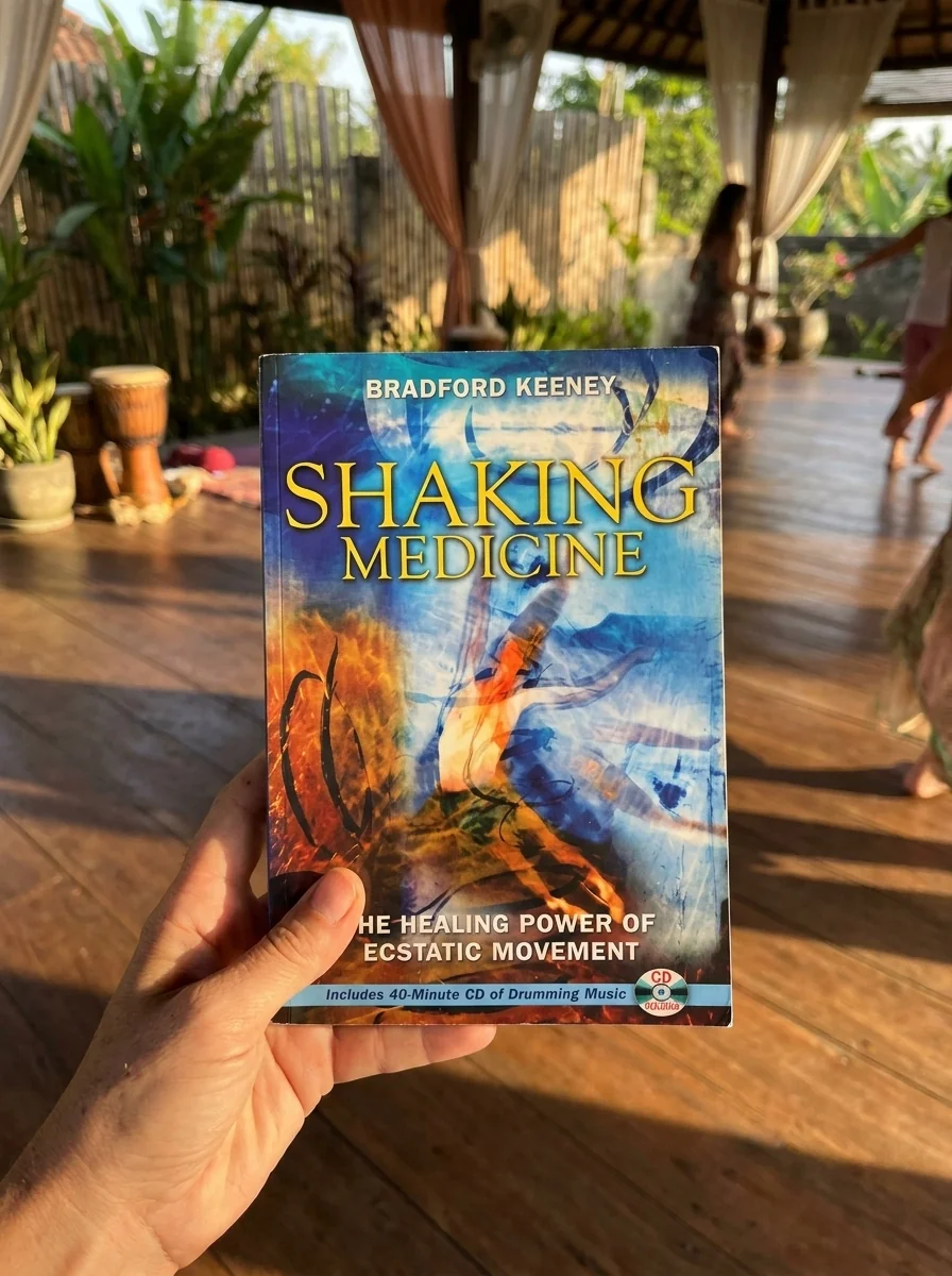 Shaking Medicine: The Healing Power of Ecstatic Movement [With CD] — photo 2