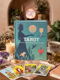 Tarot: Connect with Yourself, Develop Your Intuition, Live Mindfully — photo 1