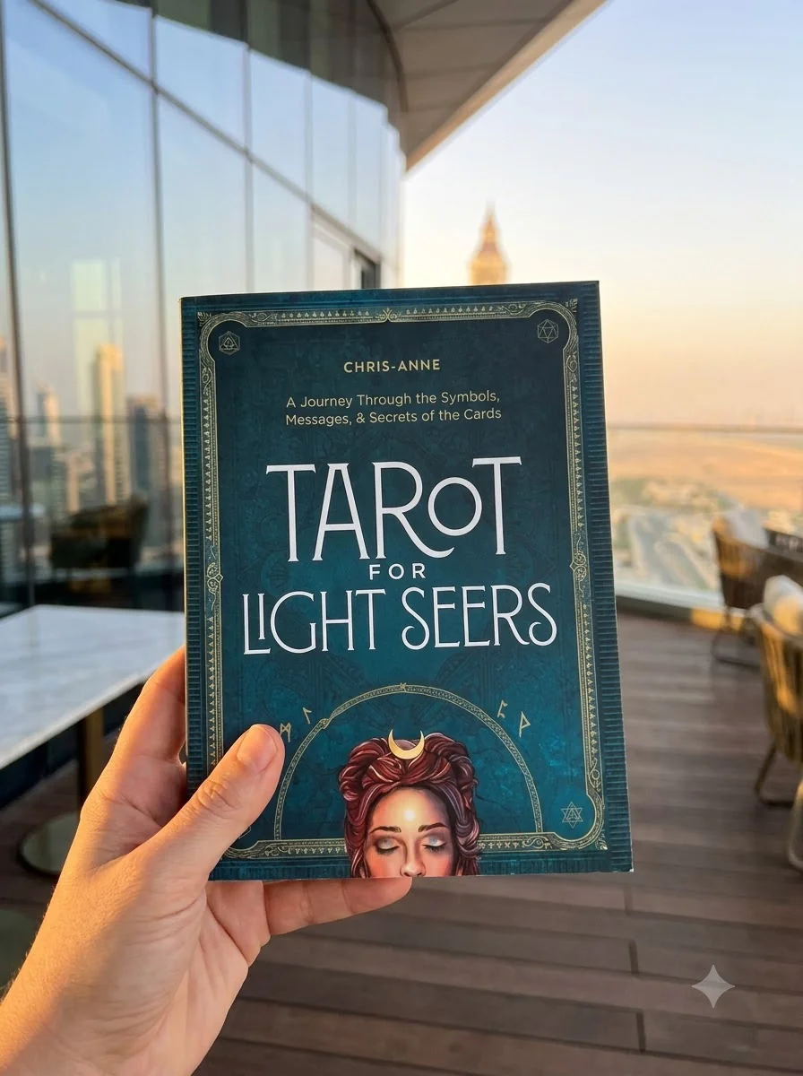 Tarot for Light Seers: A Journey Through the Symbols, Messages & Secrets of the Cards — photo 2