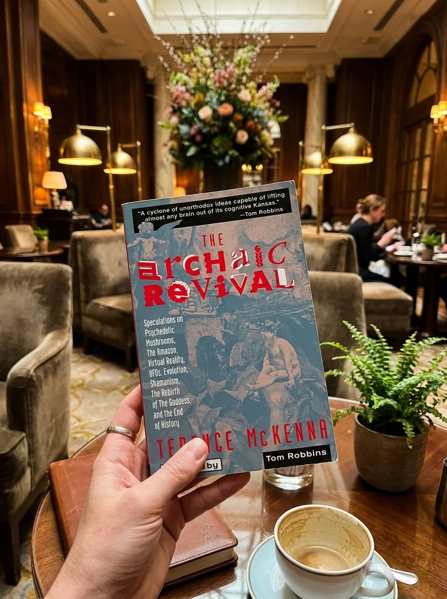 The Archaic Revival: Speculations on Psychedelic Mushrooms, the Amazon, Virtual Reality, Ufos, Evolut — photo 2