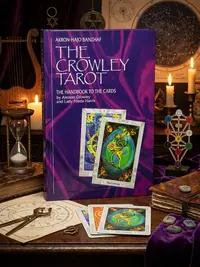 The Crowley Tarot Handbook — photo 1