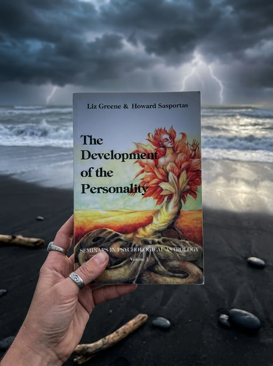 The Development of the Personality: Seminars in Psychological Astrology, Vol. 1 — photo 2