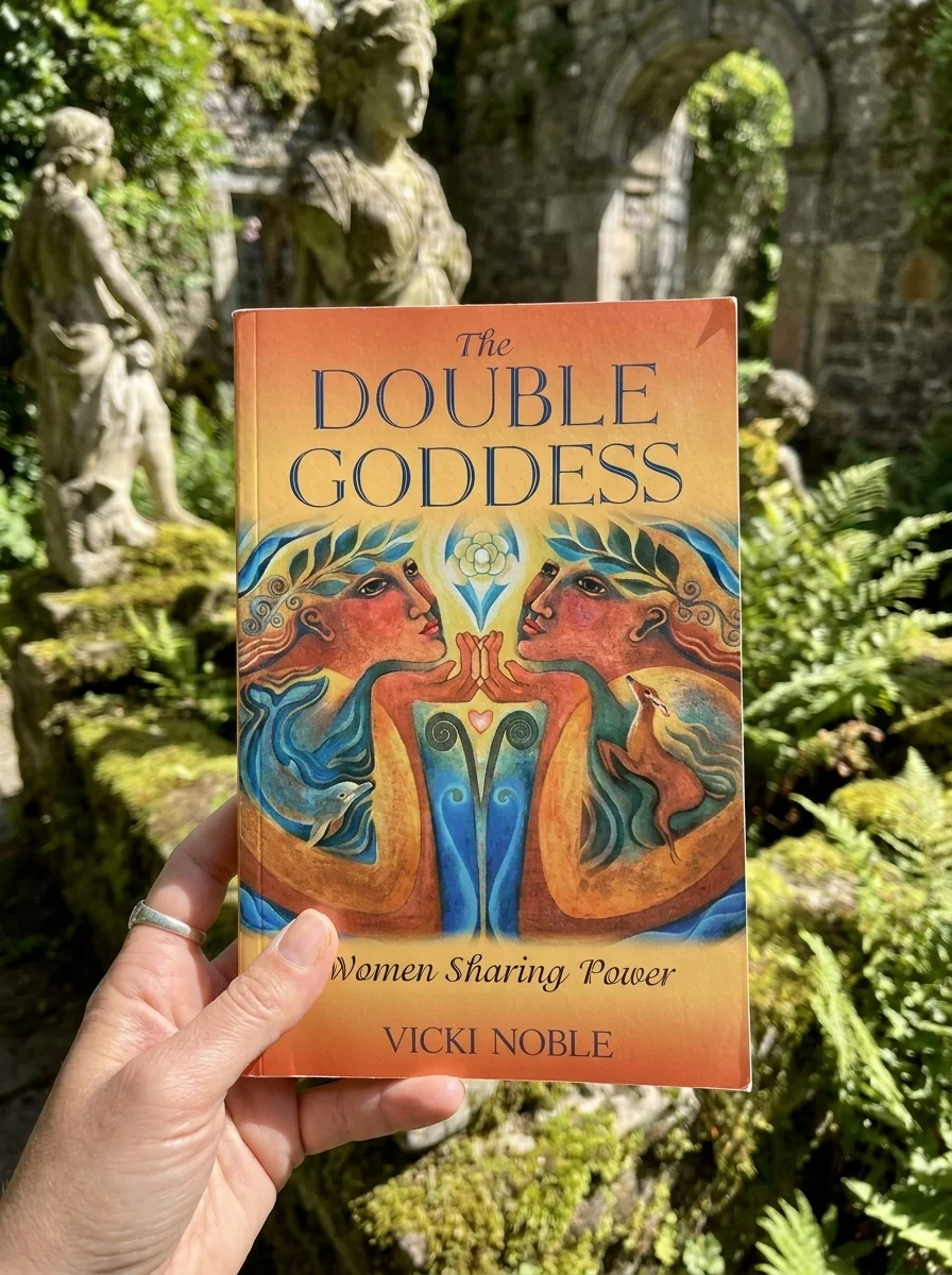 The Double Goddess: Women Sharing Power (Original) — photo 2