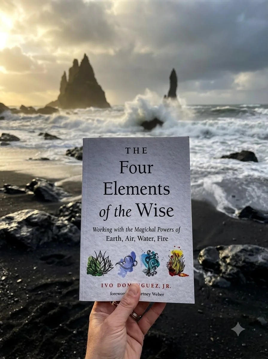 The Four Elements of the Wise: Working with the Magickal Powers of Earth, Air, Water, Fire — photo 2