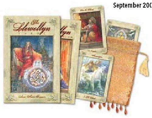 The Llewellyn Tarot [With BookWith Tarot Bag]