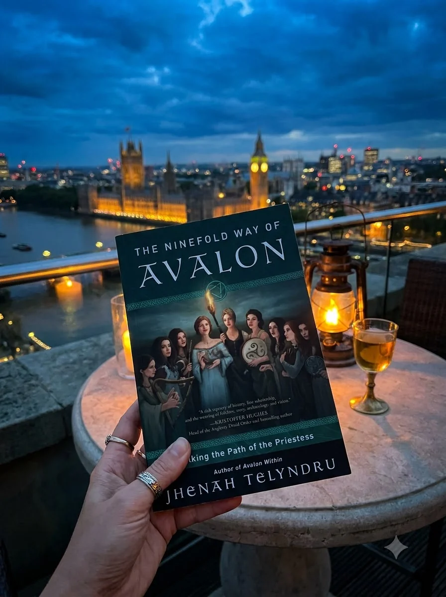 The Ninefold Way of Avalon: Walking the Path of the Priestess — photo 2