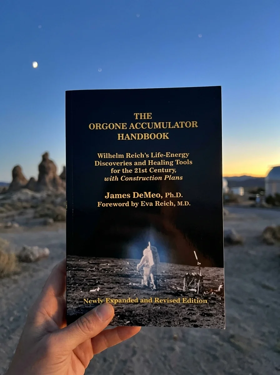 The Orgone Accumulator Handbook: Wilhelm Reich's Life-Energy Discoveries and Healing Tools for the 21st Century, with Construction Plans — photo 2