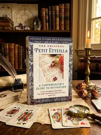 The Original Petit Etteilla: A Cartomancer's Guide to Divination — photo 1