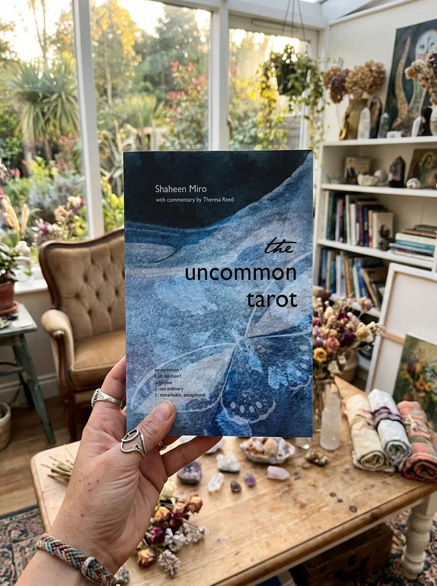 The Uncommon Tarot: (78-Card Deck and Guidebook) [With Book(s)] — photo 2