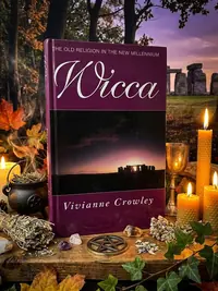 Wicca: A comprehensive guide to the Old Religion in the modern world (Revised and Updated) — photo 1